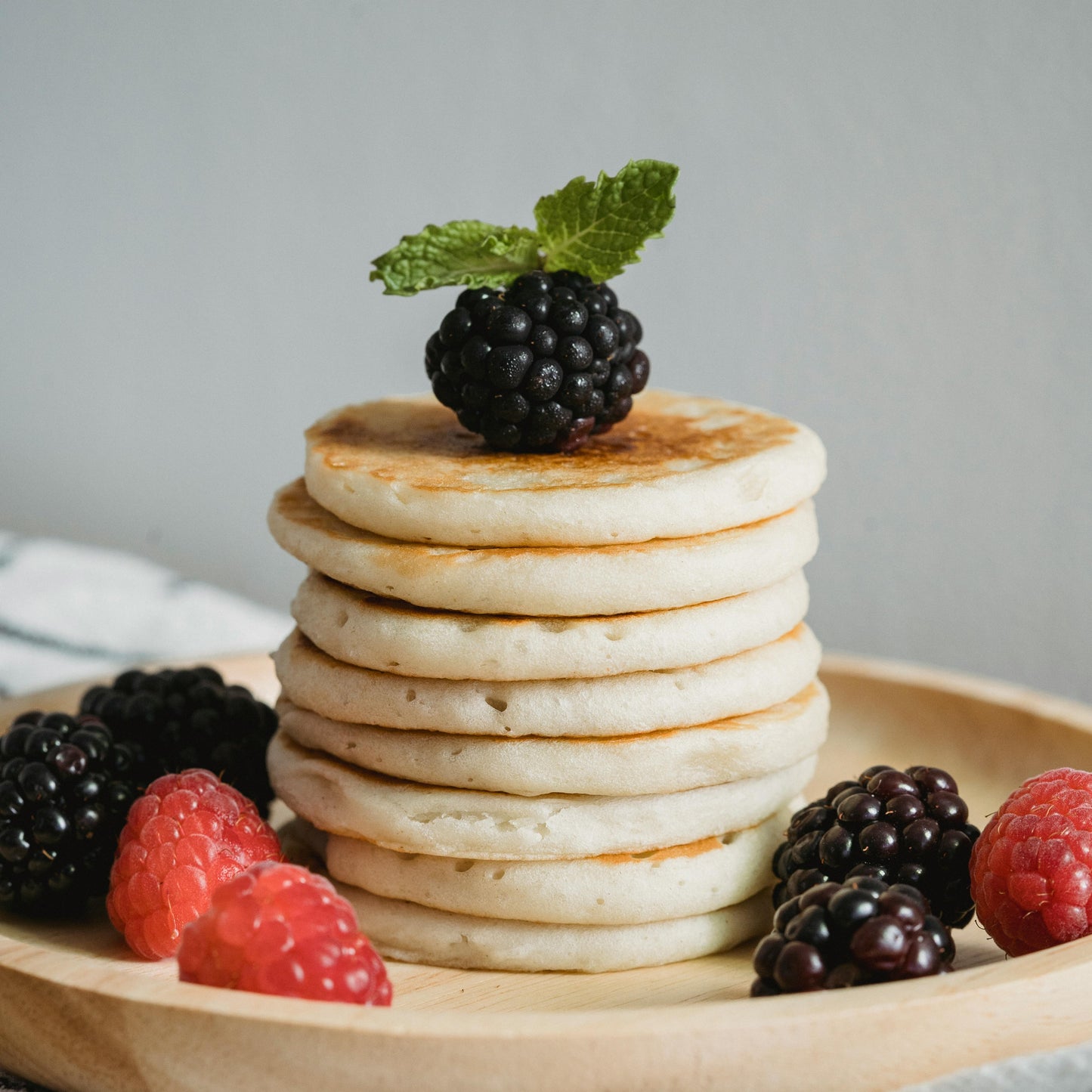 I AM : black raspberries + roses + vanilla